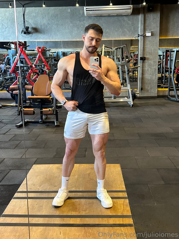 484 Brazilian hunk Júlio Iomes julioiomes peterpec onlyfans porn