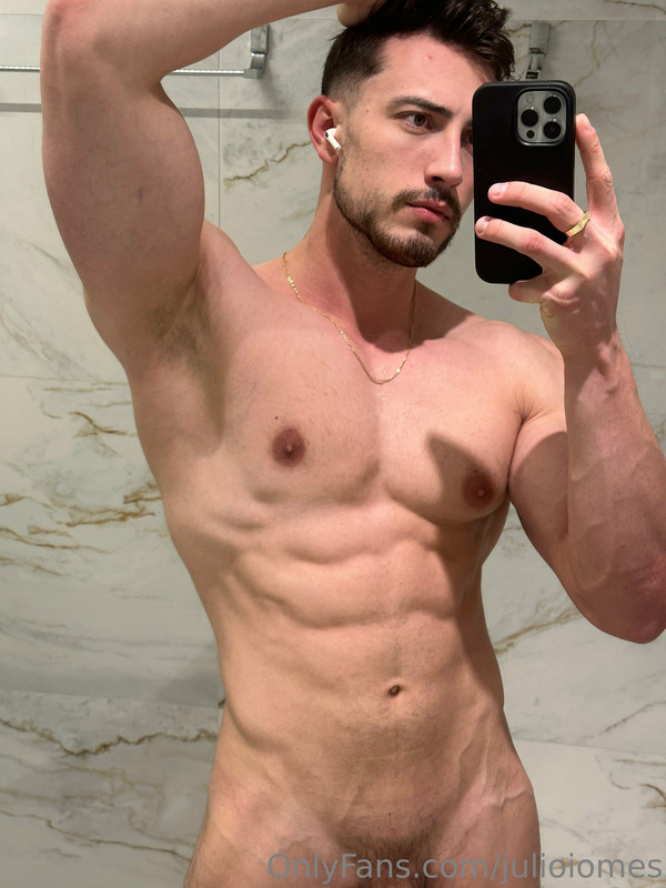 485 Brazilian hunk Júlio Iomes julioiomes peterpec onlyfans porn