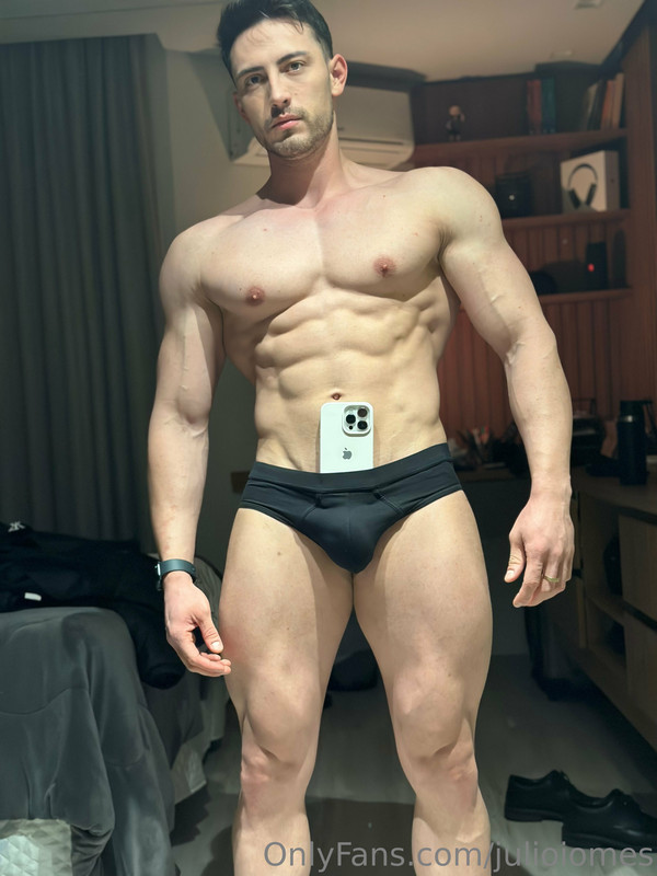 486 Brazilian hunk Júlio Iomes julioiomes peterpec onlyfans porn