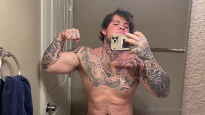 Amicable showing off deekaesthetic Derek Martin leaked onlyfans pic