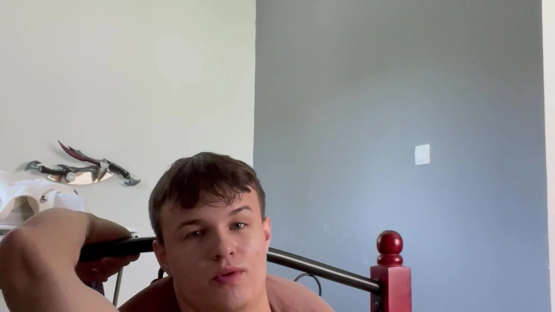 manly twunk Dennis Dillon free onlyfans