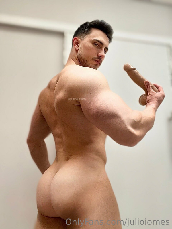 526 Brazilian hunk Júlio Iomes julioiomes peterpec onlyfans porn