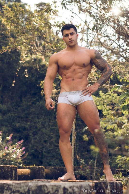 Exposed musculoso garretalvin1