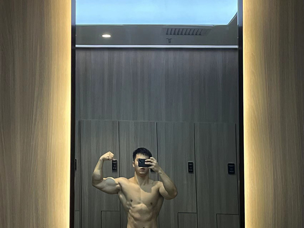 Sensational 韩郅鹏 韩郅鹏 leaks OF