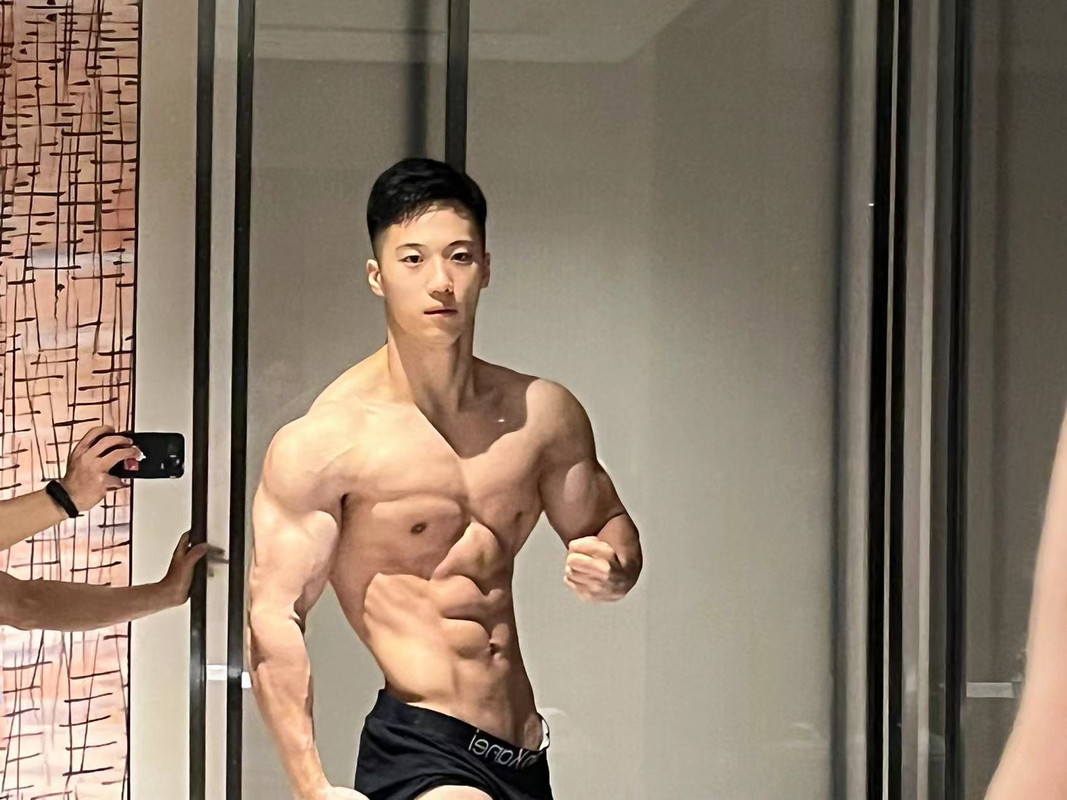 韩郅鹏 韩郅鹏 Nudeleaks VIDFULL
