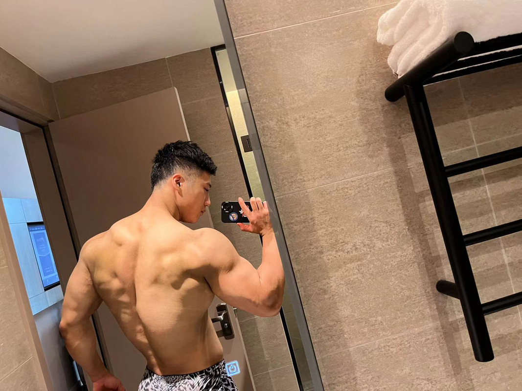 bdsm 韩郅鹏 only fans Full Clip