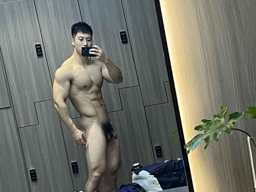 Exposed 武体 韩郅鹏 nudes free