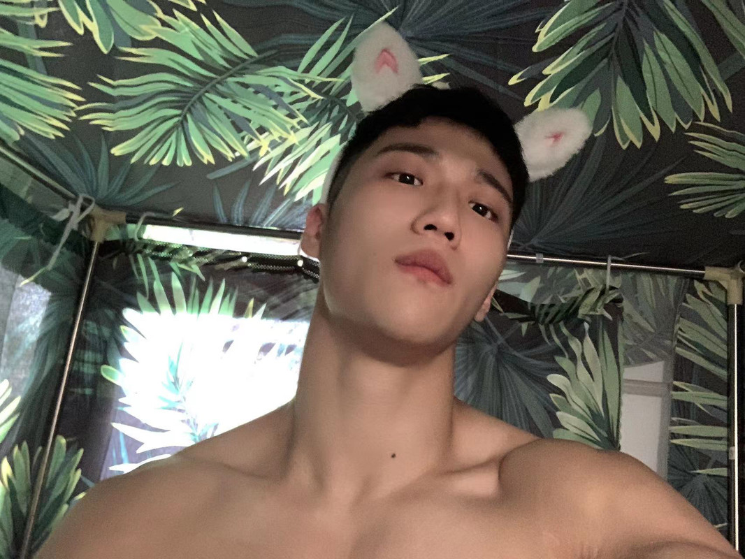 muscles 韩郅鹏 Naked Epic