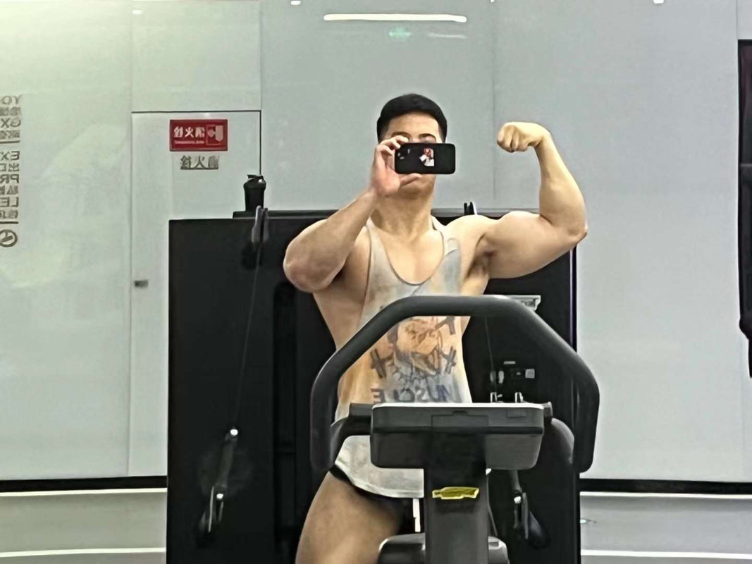 Adventurous  韩郅鹏 色情 韩郅鹏 onlyfans leaks pic Clip