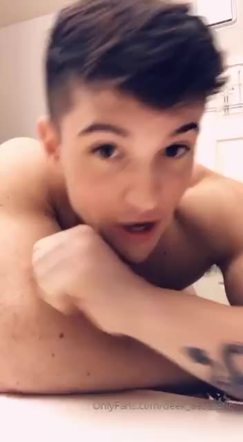 OF guy deekaesthetic Derek Martin nude Full Clip Exposed
