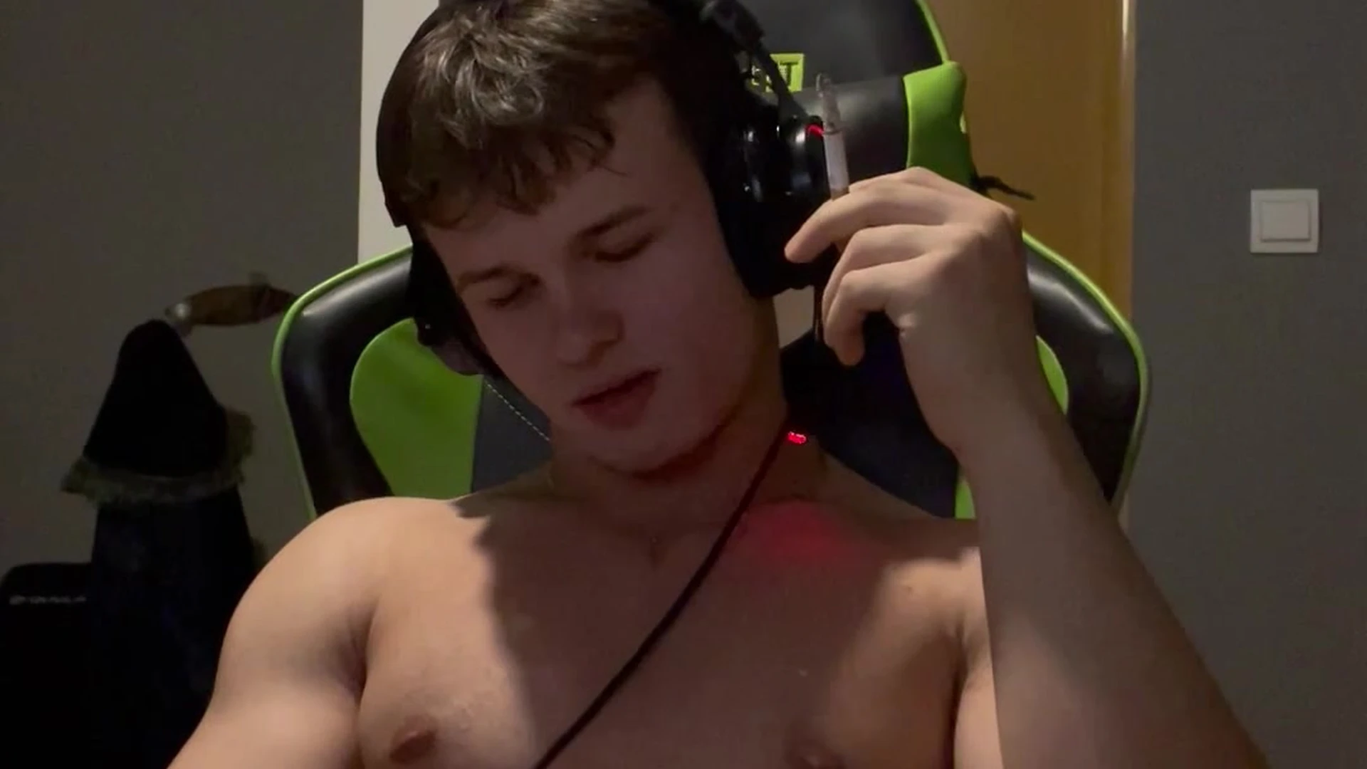 slutty dude WORSHIPING 18 year old Dennis Dillon sexy onlyfans leak