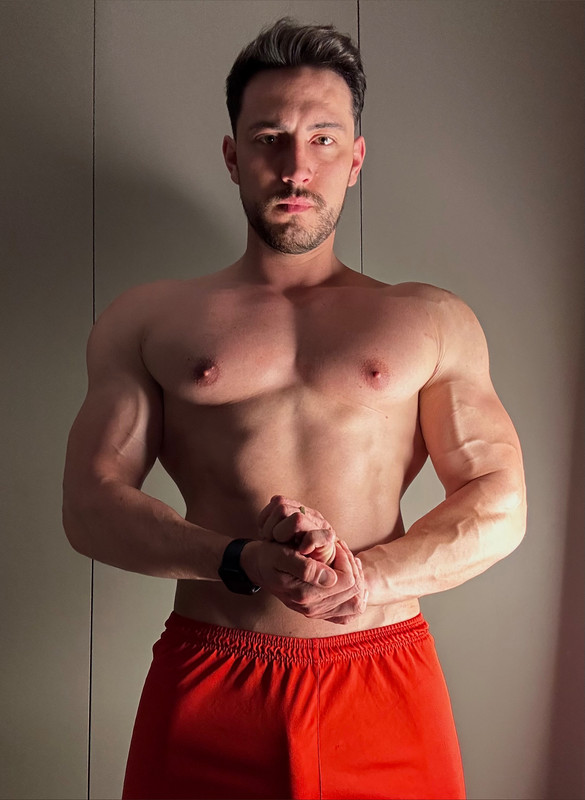 531 Brazilian hunk Júlio Iomes julioiomes peterpec onlyfans porn