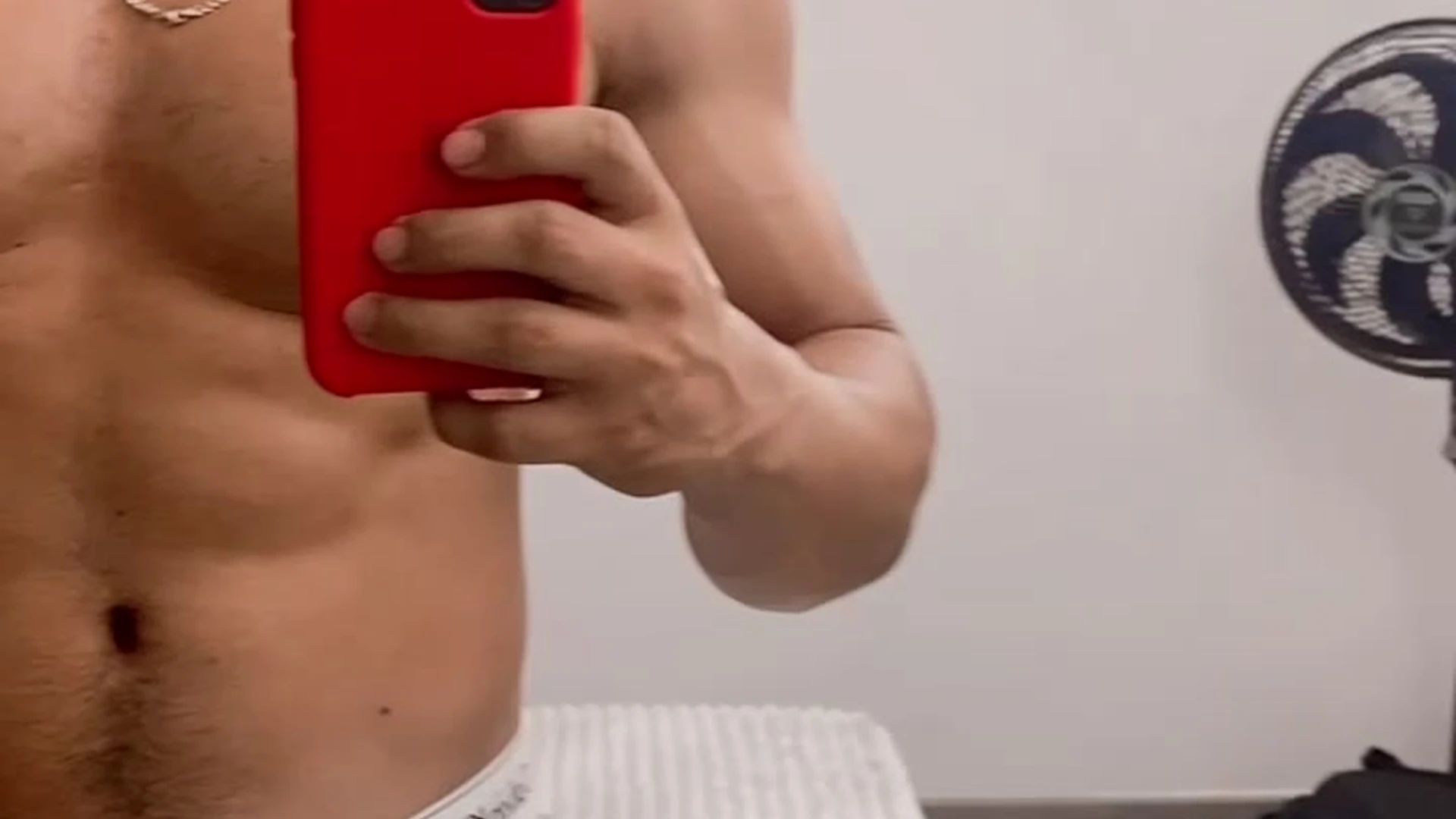 hot guy Macharrán alvingarret nudes