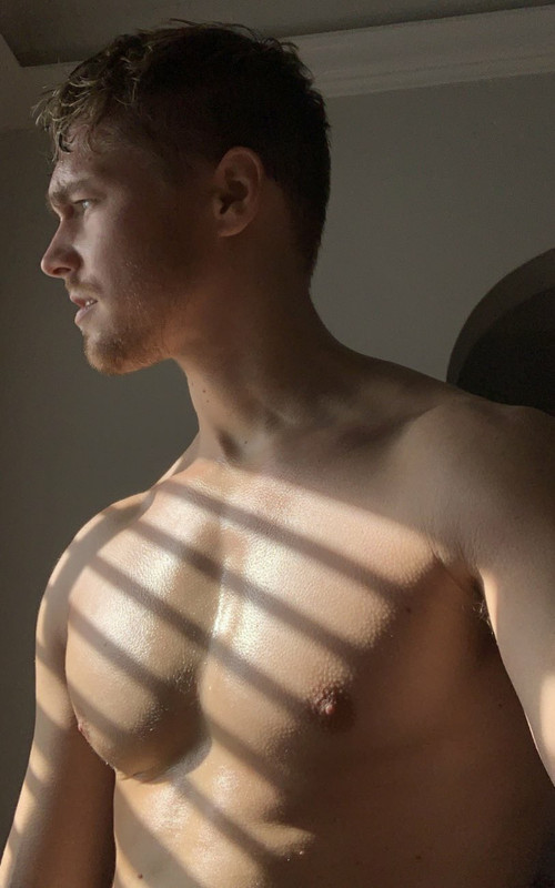 Owen Devalk oh_and nude Sensational