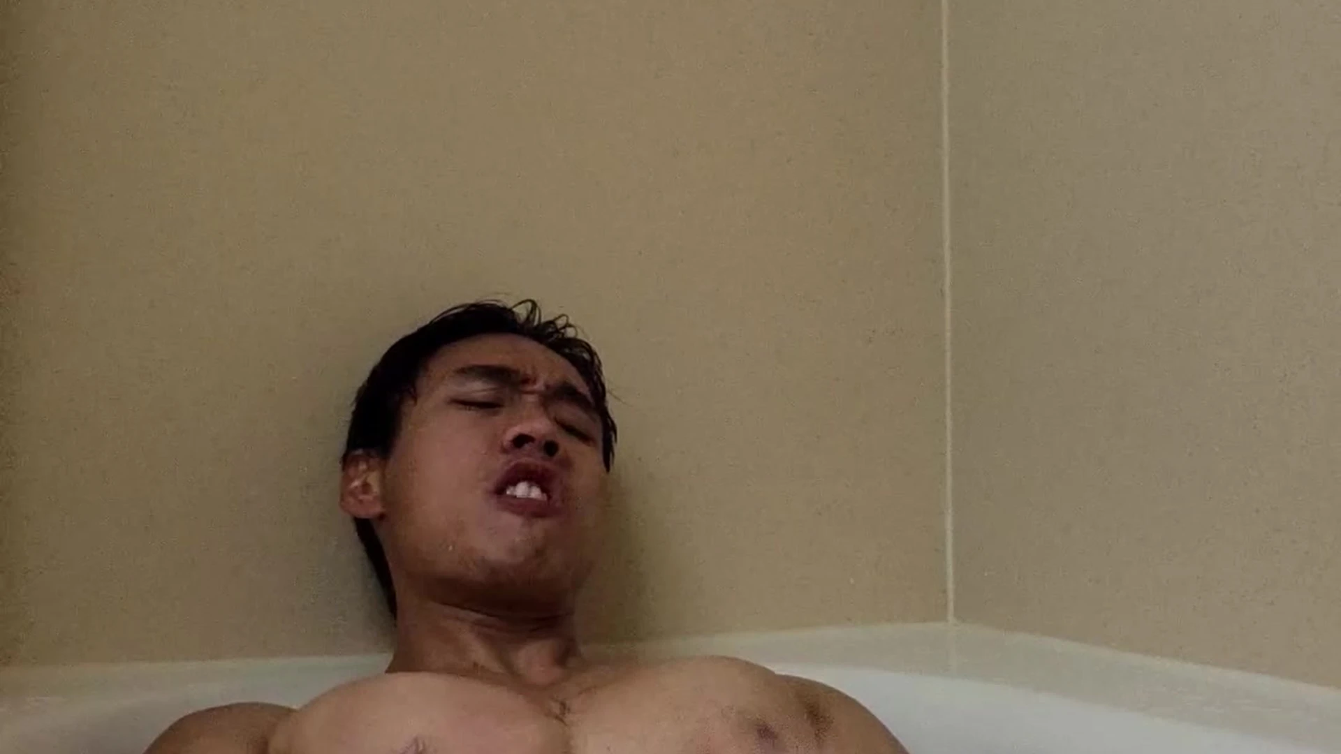 kuyadenzel95 bigkuyad nude EXPOSED