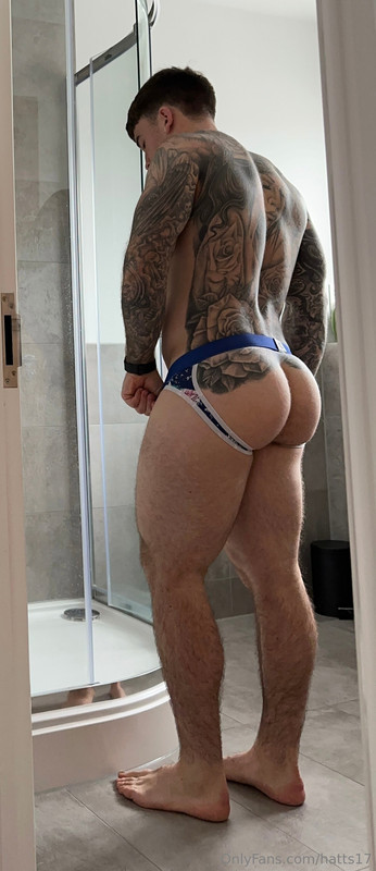 personal trainer Chris Hatton ripped cams