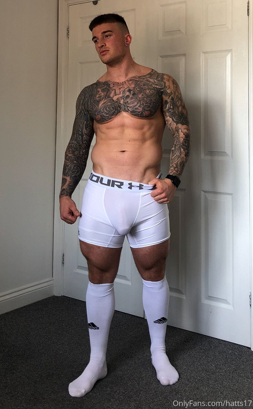 Affable  masturbating personal trainer Hatts17