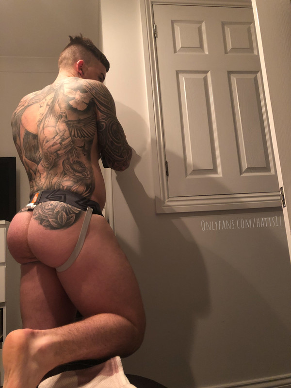 brave personal trainer Chris Hatton onlyfans leak Sensational