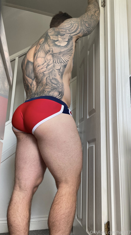 Sensational brutal personal trainer Chris Hatton Nudes