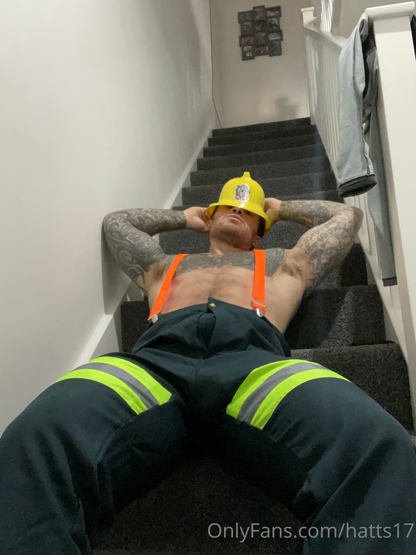 Sensational Self-assured personal trainer Chris Hatton nude porn leak