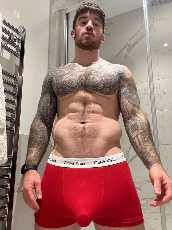 tattooed hattshealth Chris Hatton pecs FullVID Epic