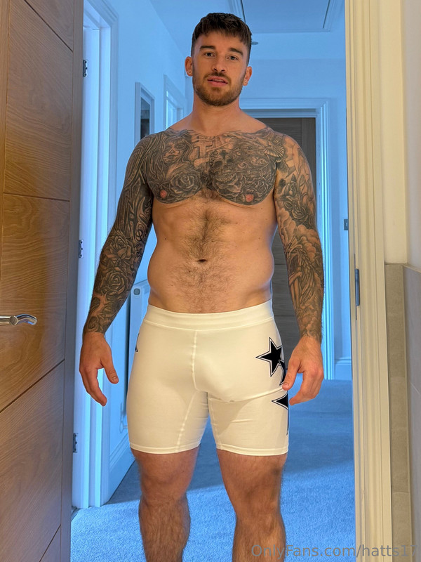 Sensational bubblebutt hattshealth Chris Hatton