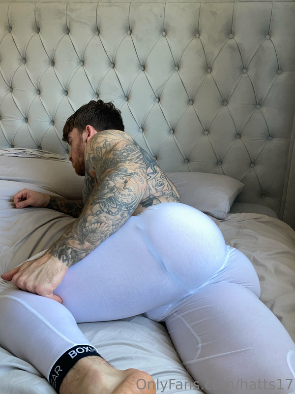 muscular hattshealth Chris Hatton onlyfans nude pics