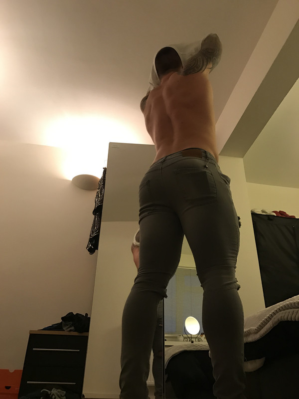 hattshealth Chris Hatton hunk Sensational