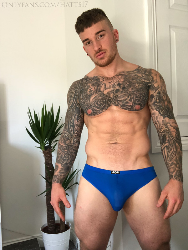 personal trainer Chris Hatton Leaked nudes Sensational