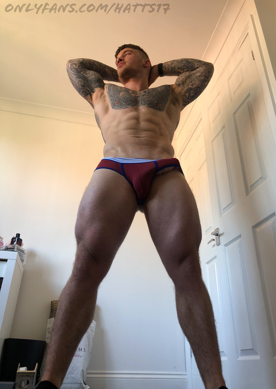 slut personal trainer Chris Hatton leaked xxx