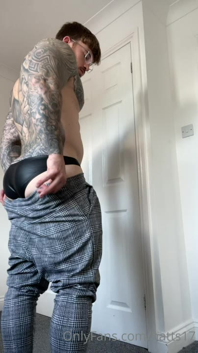 Amicable inked Chris Hatton   Exclusive vid full Epic