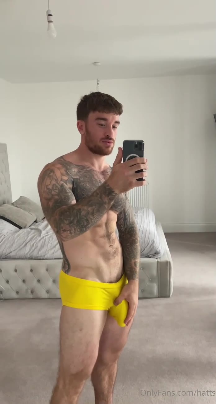 hunky personal trainer Chris Hatton nude leaks Sensational
