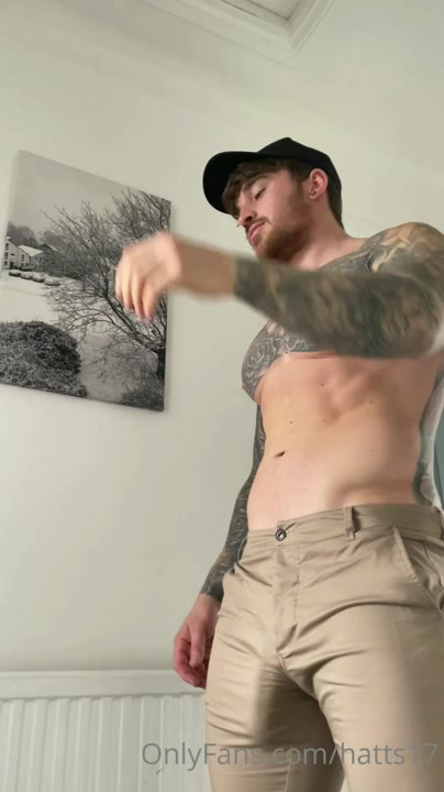Sensational hairy Hatts17