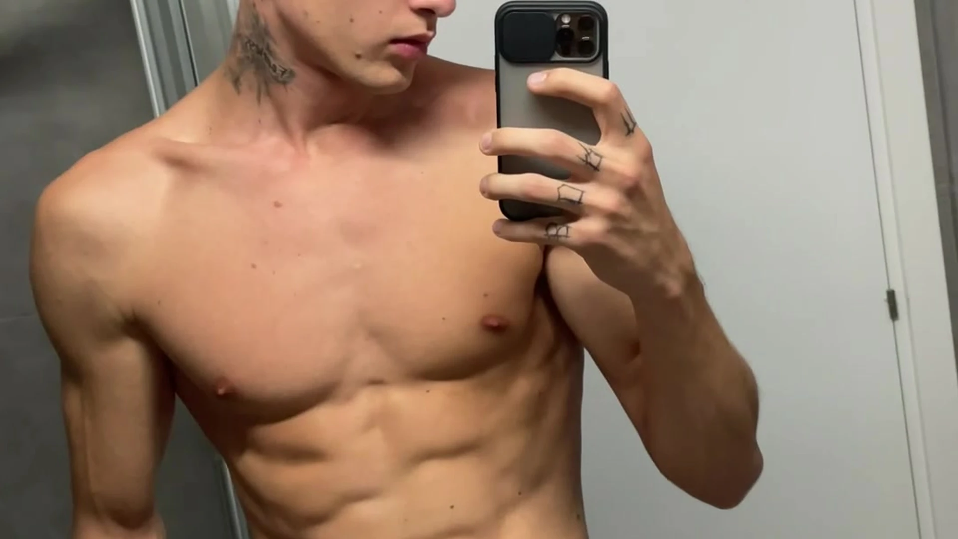 nasty lucashall99 Lucas Hall masturbating