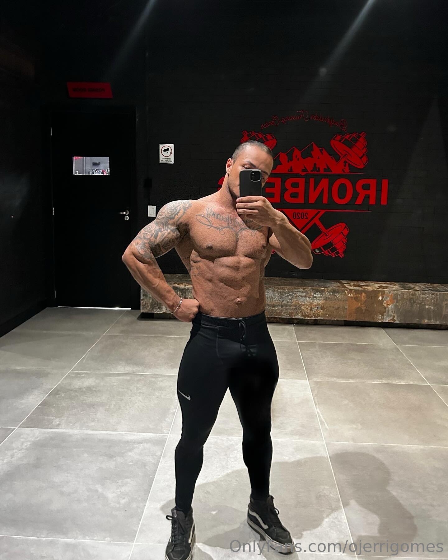 stud JÉRRI GOMES onlyfans leaked Epic