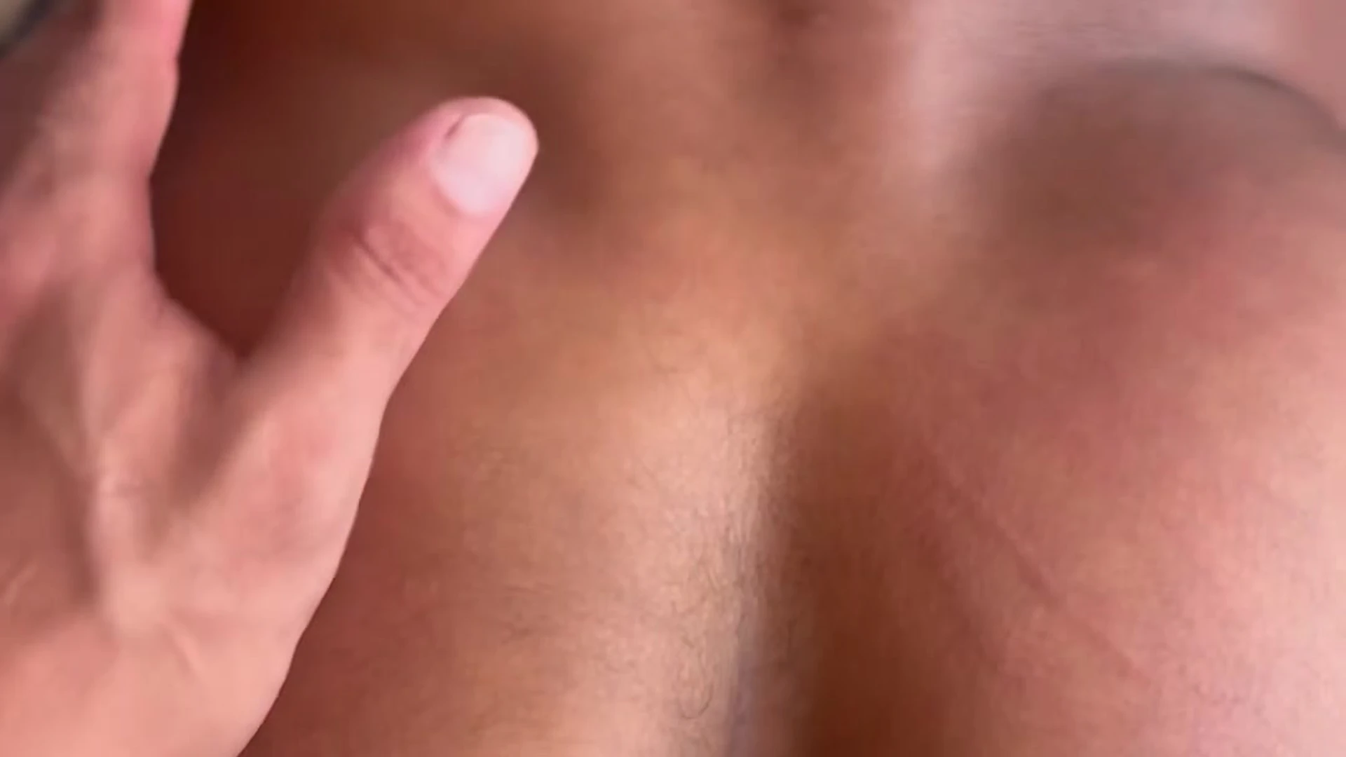 latino JÉRRI GOMES   Exclusive video full Epic