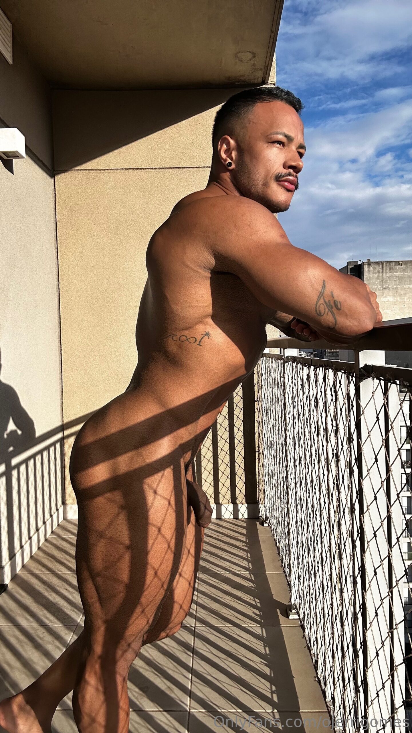 artistic brazilian jerrigomes Fansly leak