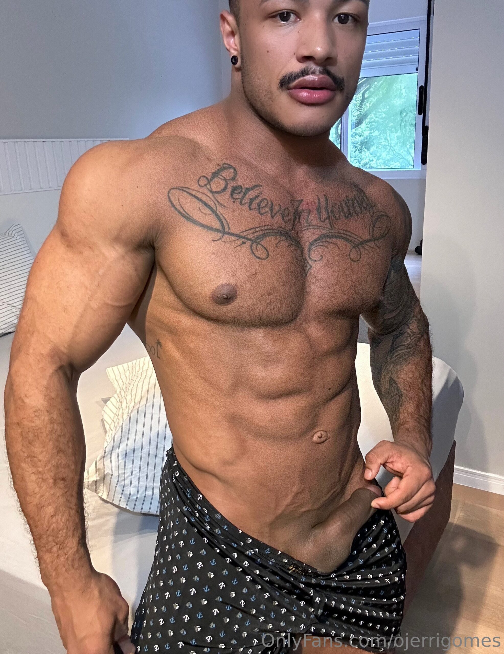 latino JÉRRI GOMES only fans