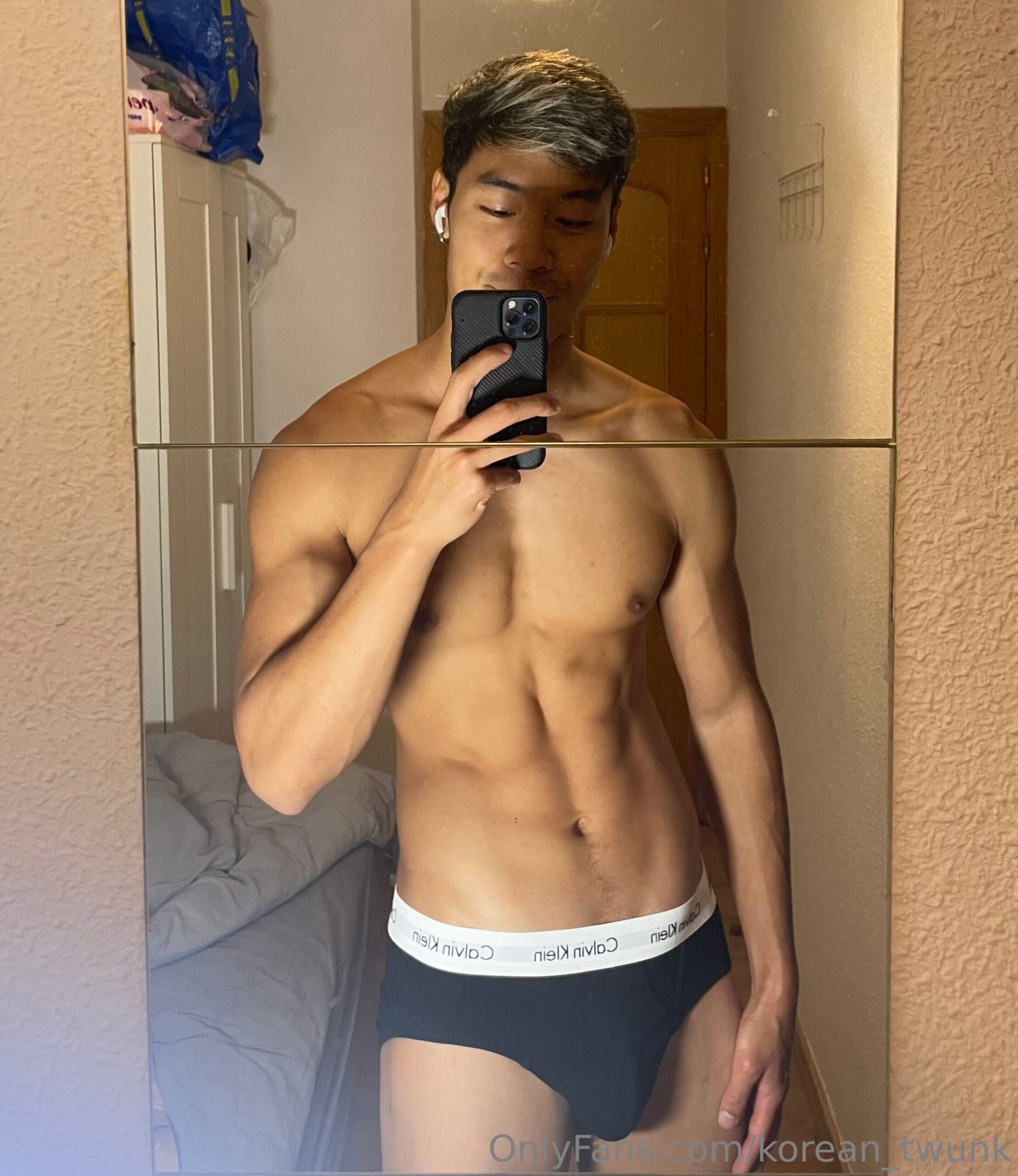 Captivating  korean twunk Korean_twunk l e a k e d Exposed
