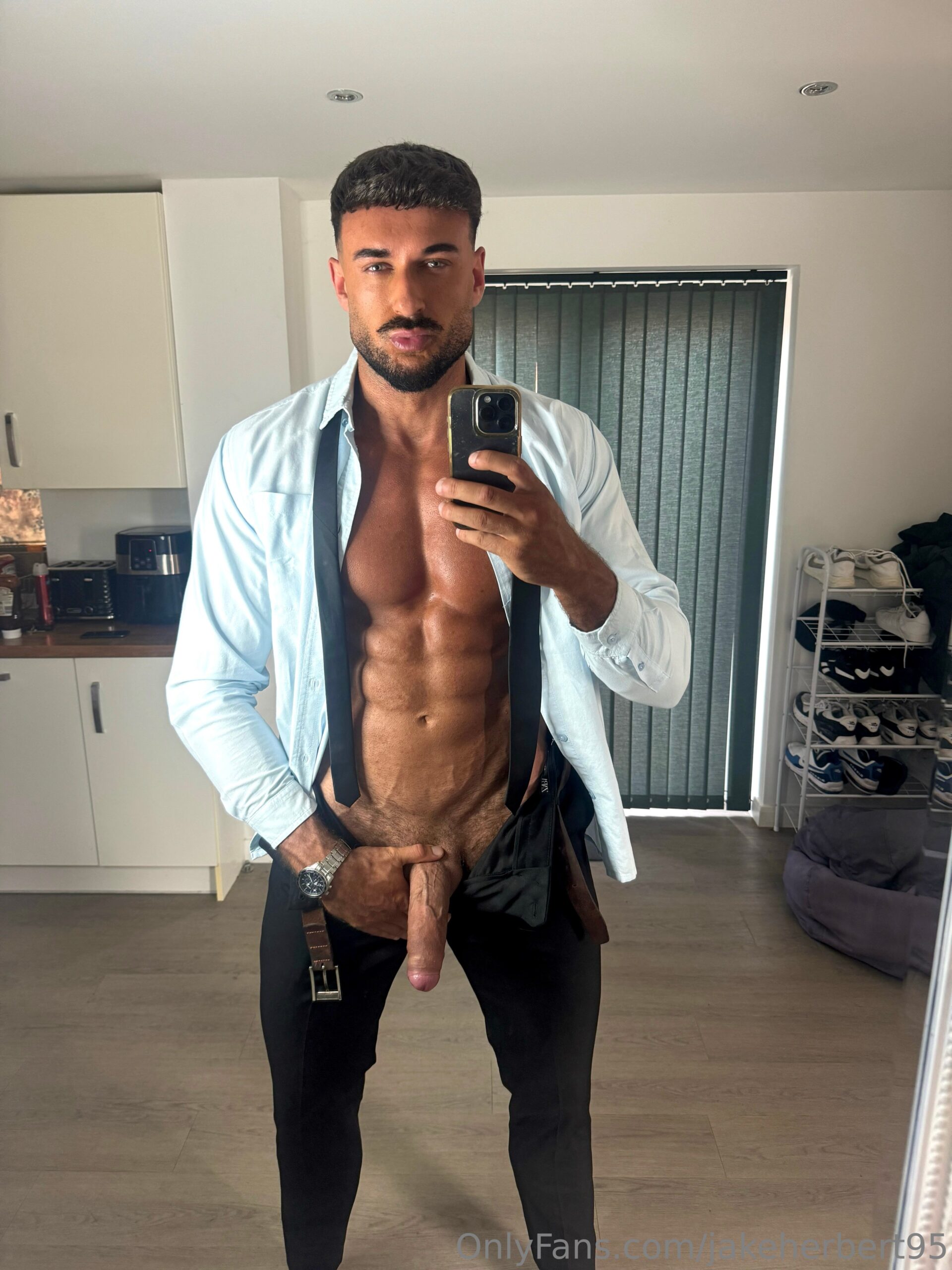 Sensational cum jakeherbert95 fuck