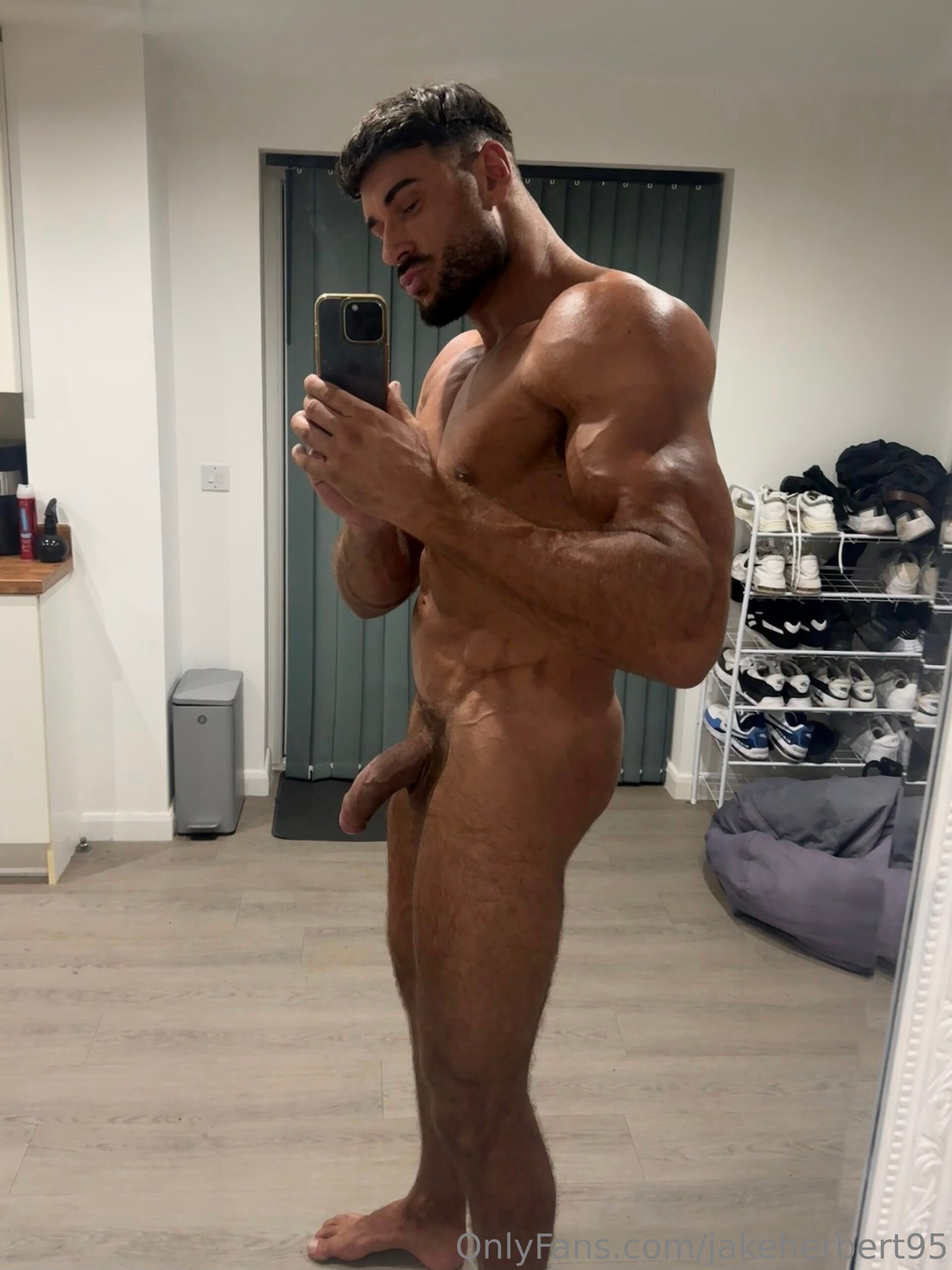 Sensational british jakeherbert95 nude porn leak