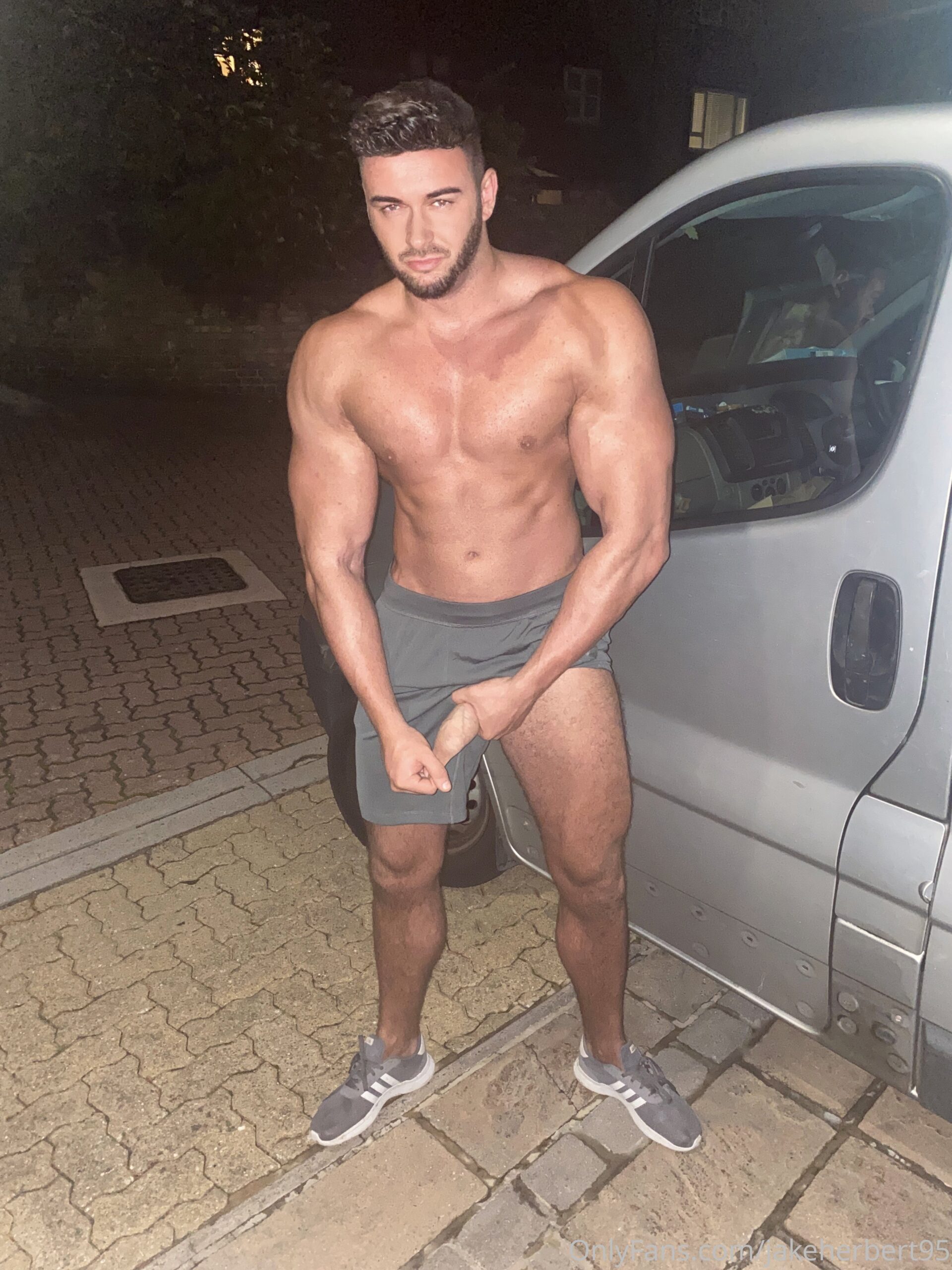 Exposed bigjakeherbert jakeherbert95 abs