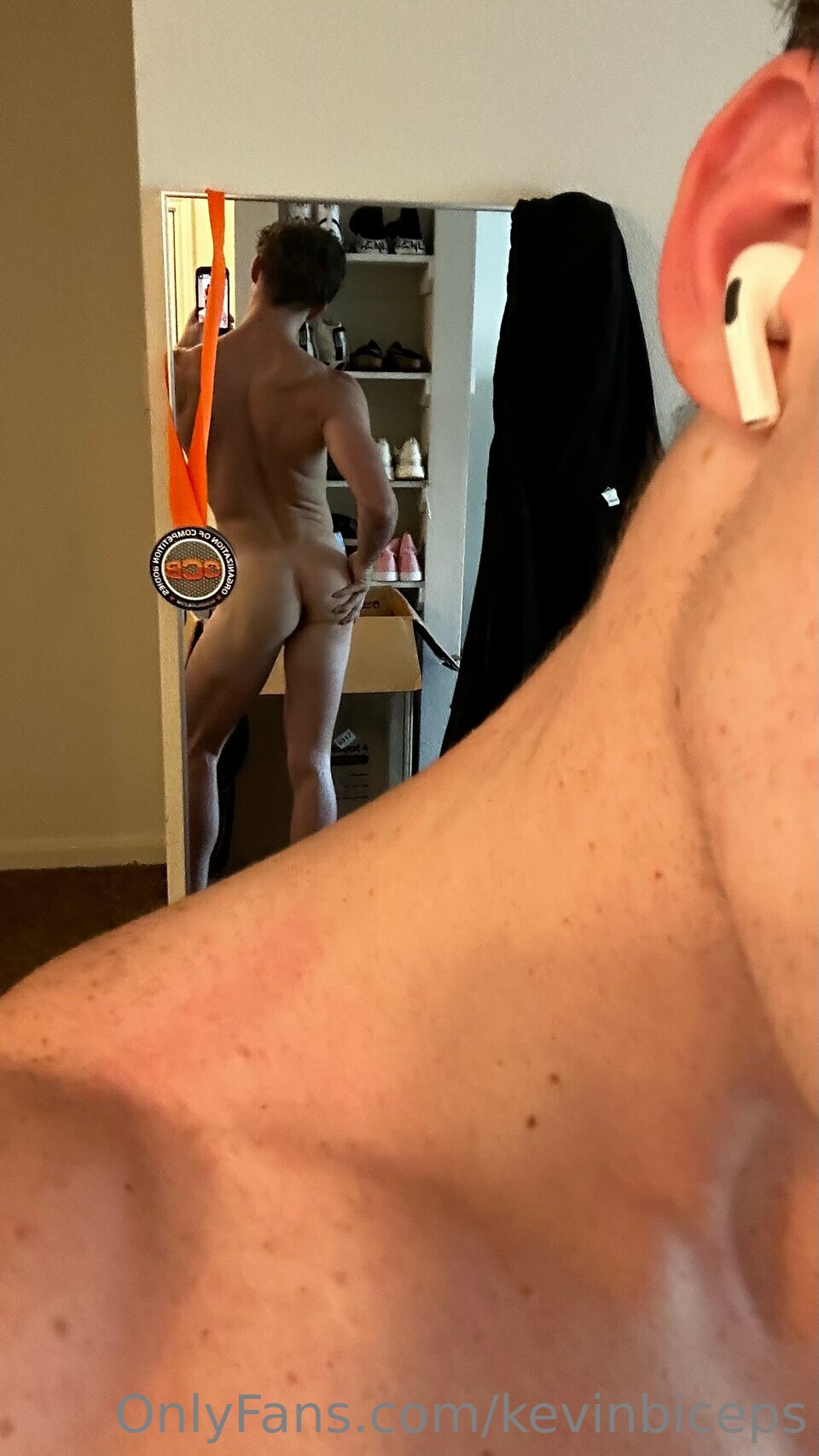 Exposed muscular cumming kevinbiceps leak