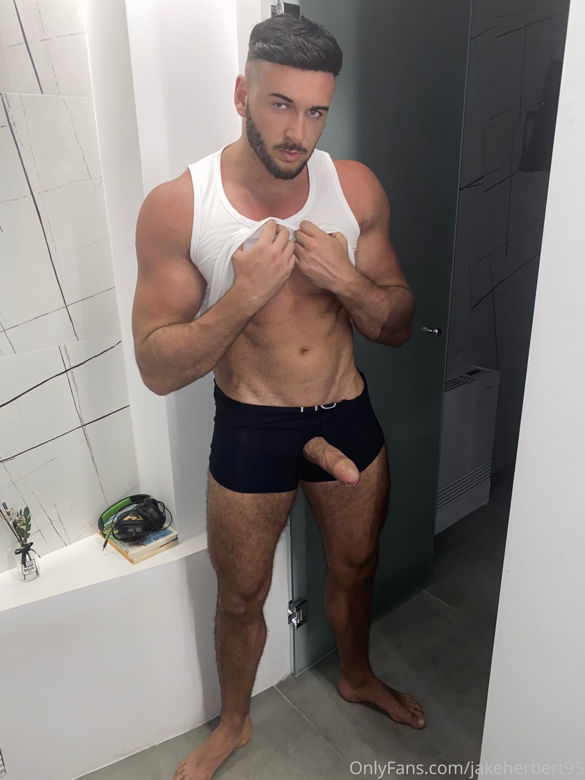 Exposed sexy hoe bigjakeherbert2 jakeherbert95 leaked