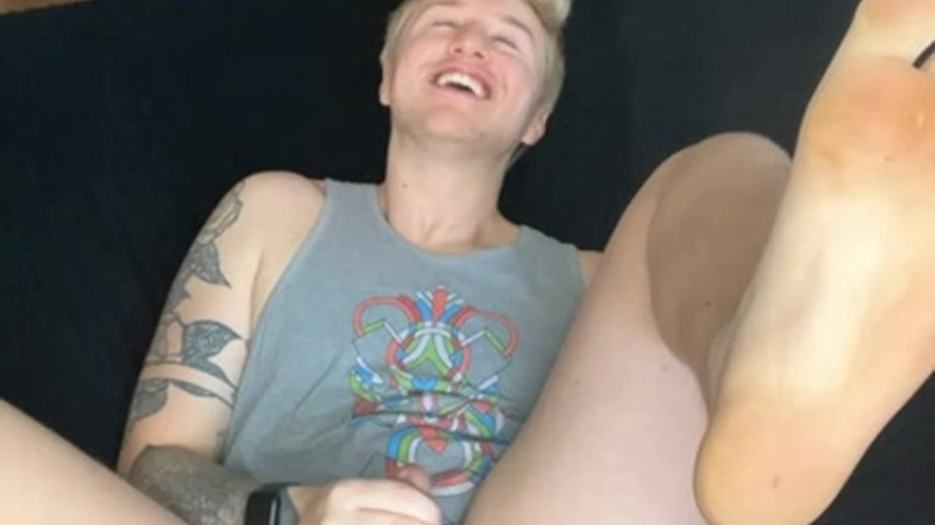 CODYGUNZXXX Had to use my dildo today