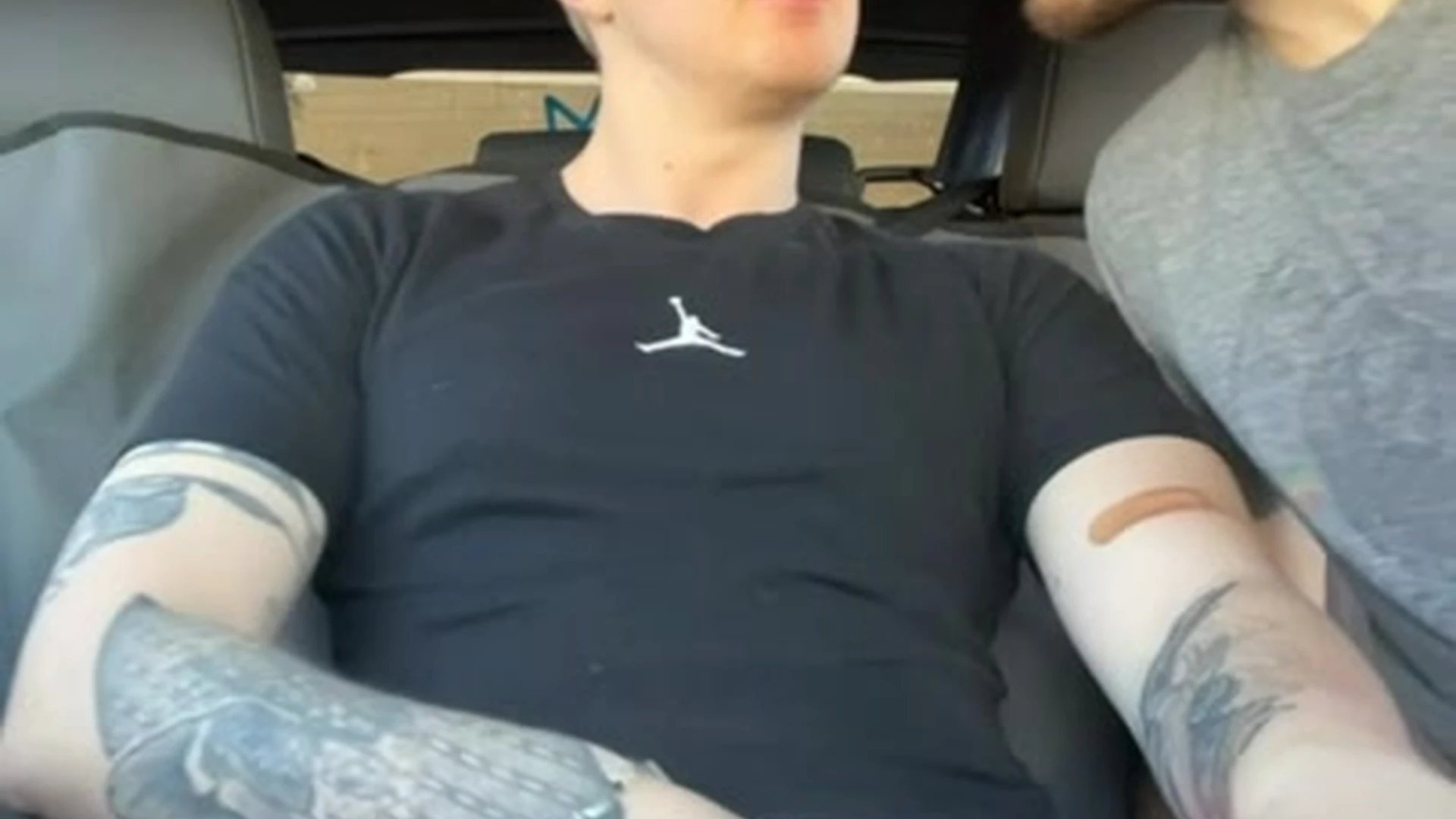 CODYGUNZXXX It’s been so nice we had to go have fun in the car