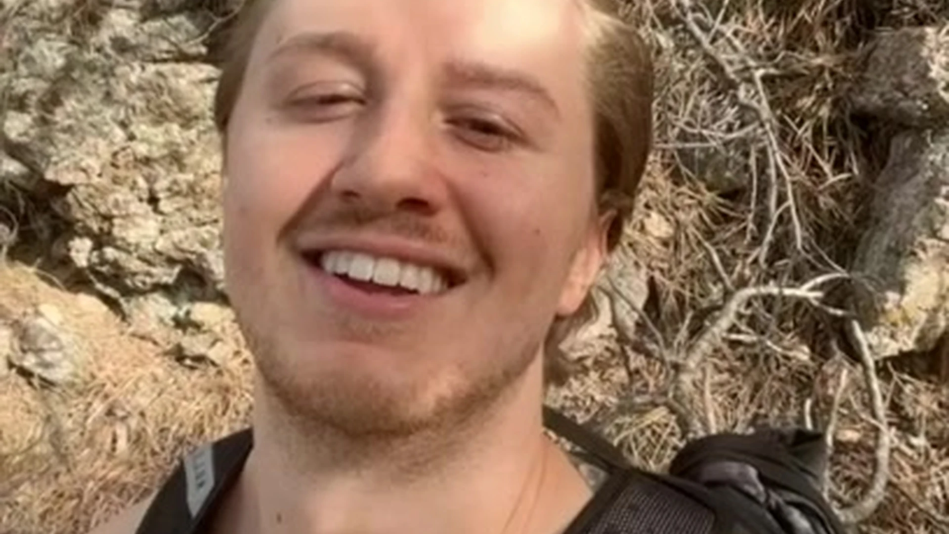 CODYGUNZXXX Love feeding him outdoors