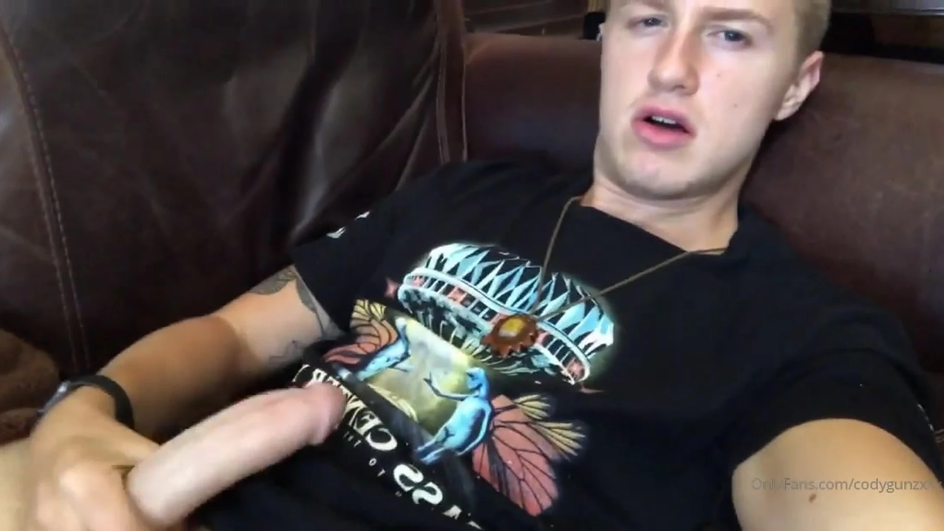CODYGUNZXXX Jerking