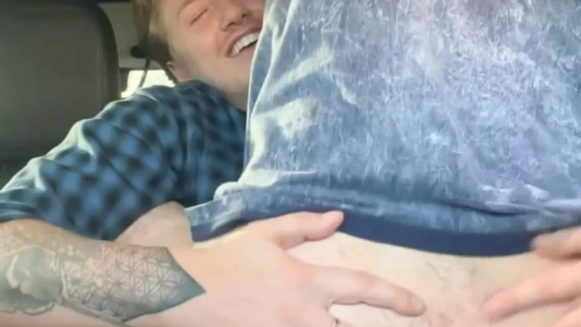 CODYGUNZXXX Love when my cum drips out of his hole