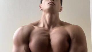 chinese bodybuilder 子羽师兄 muscle Sensational